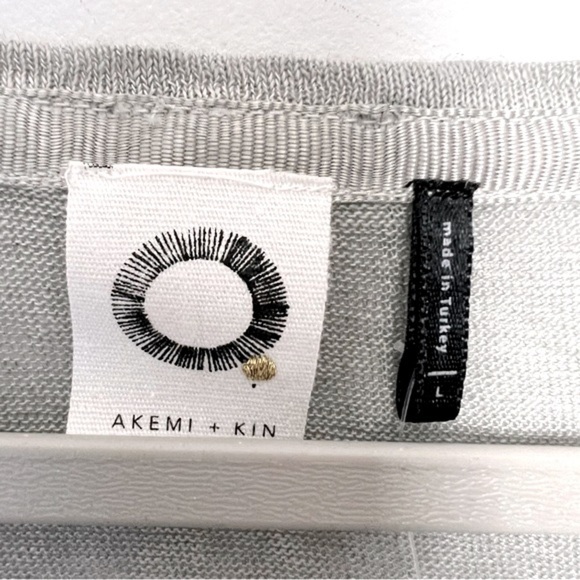 Anthropologie Akemi + Kin Gray Lattice Lace Stripe Short Sleeve Linen Tee NEW - Picture 5 of 13